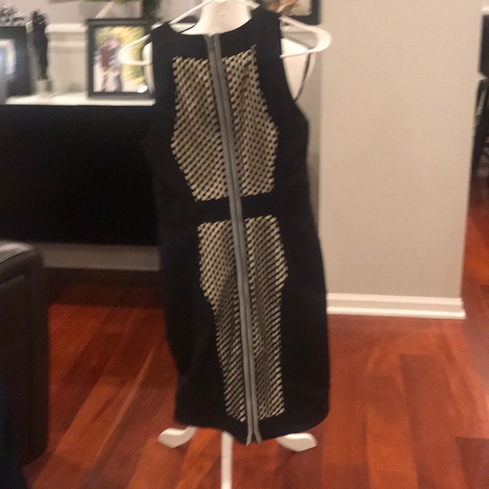 Dress - Picture 3 of 5